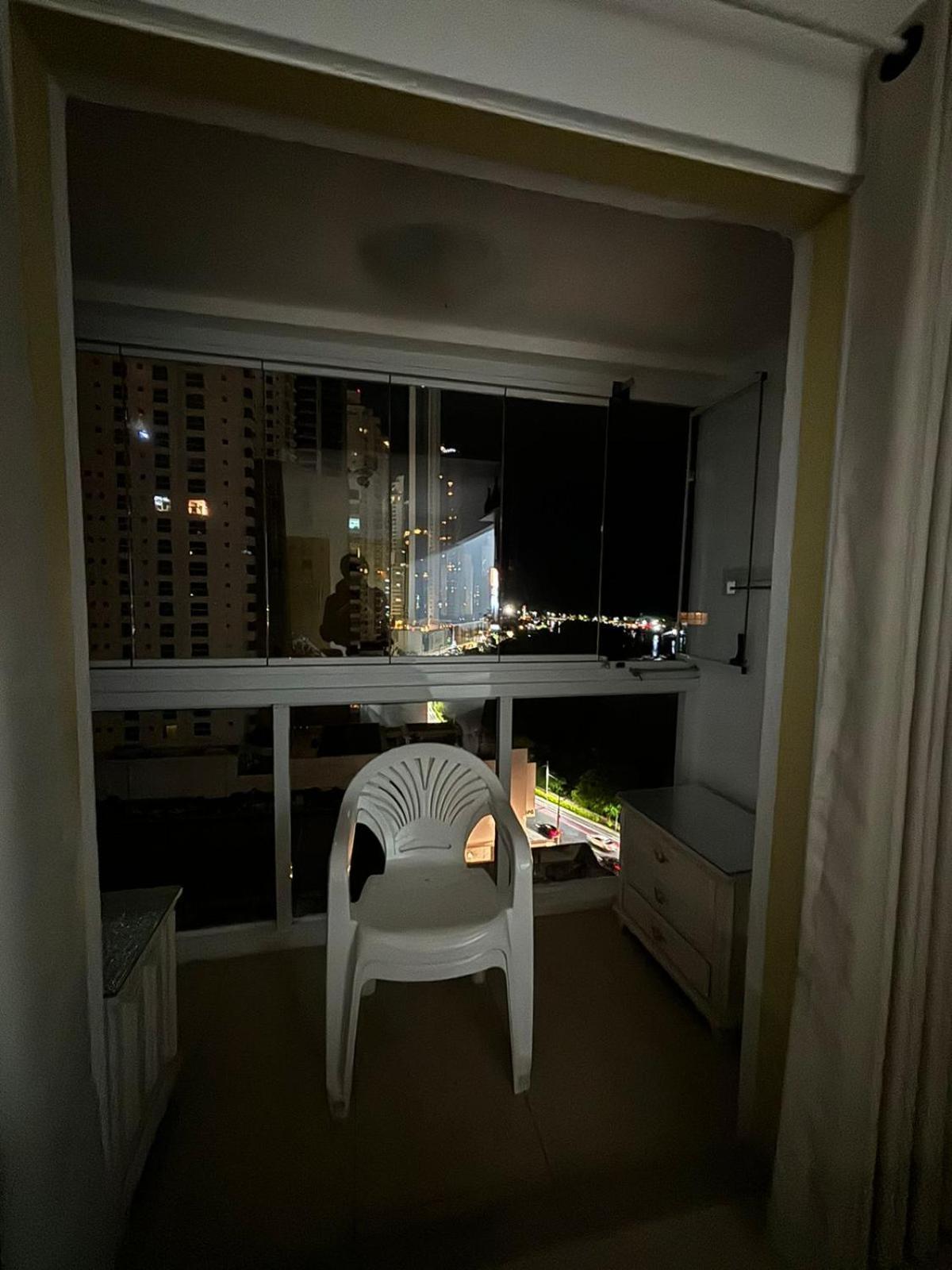 Apartamento Quadra Mar, 1 Dos Quartos Com Ar-condicionado , Barra Sul *